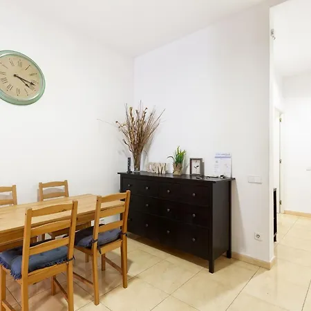 U-nique Urgell Apartment