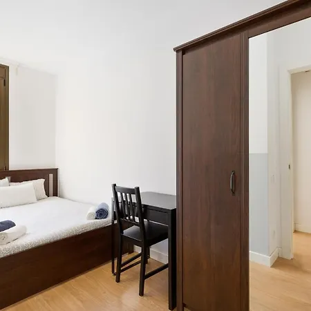 U-nique Urgell Apartment