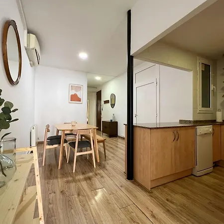 U-nique Urgell Apartment